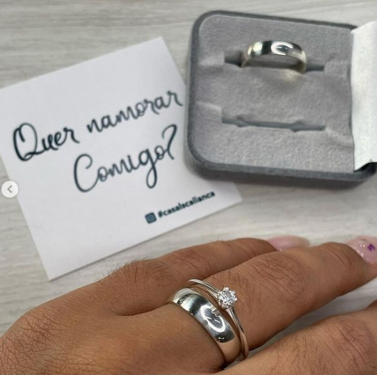 Alianças de Namoro Bali - 6mm com Solitário Tradicional